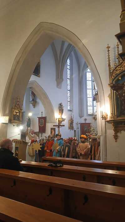 mit Pfarrer P. Dr. Josef Lackstätter 